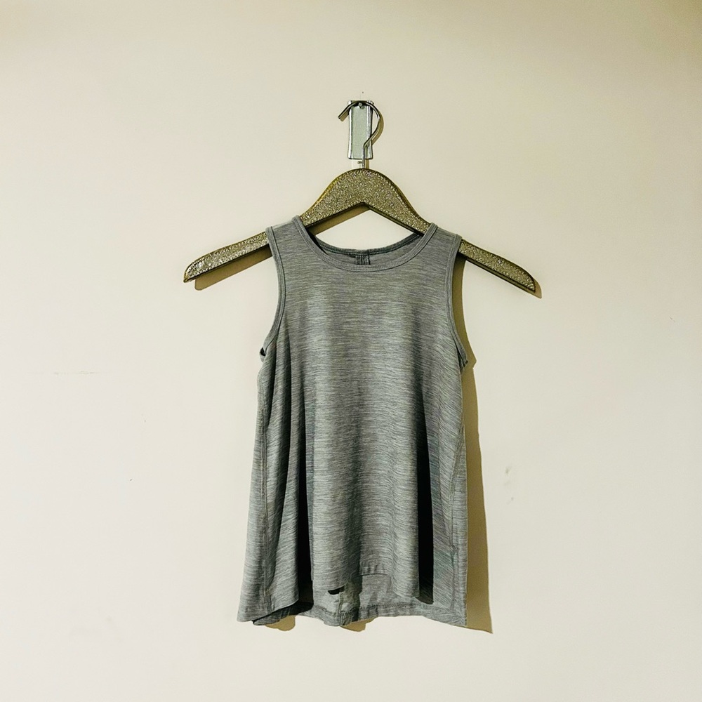 All in motion • Grey tank top • medium